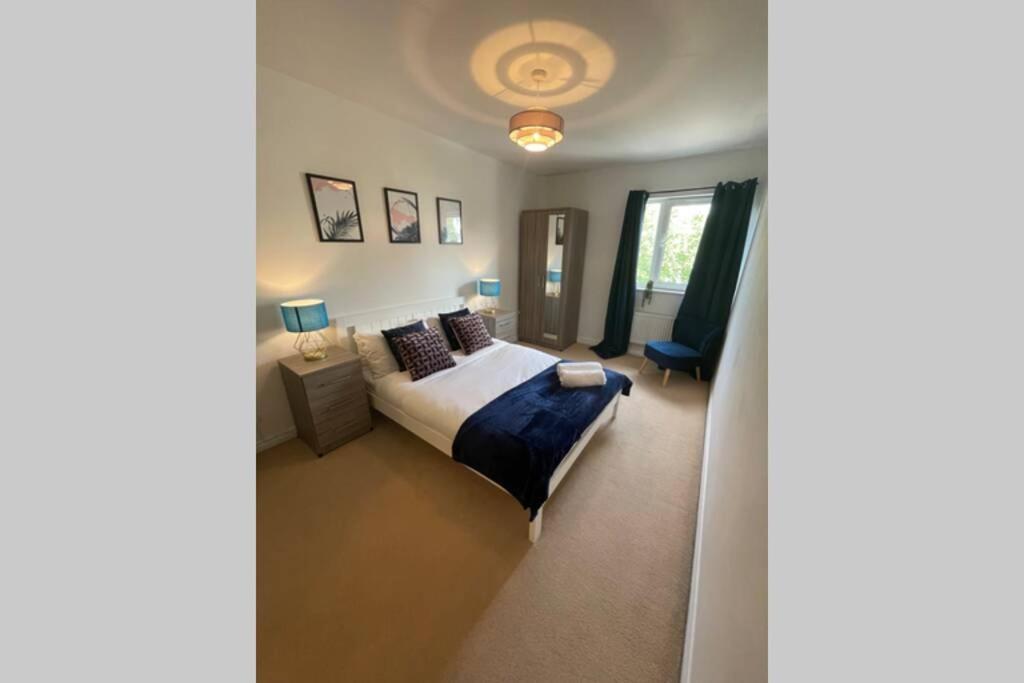 27 Lock Keepers Court By Mia Living Spacious 2 Bedroom Apartment With Free Parking Cardiff Ngoại thất bức ảnh