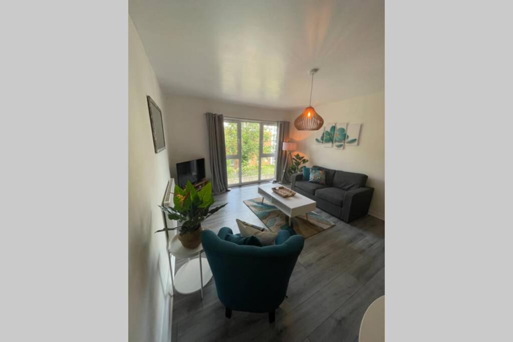 27 Lock Keepers Court By Mia Living Spacious 2 Bedroom Apartment With Free Parking Cardiff Ngoại thất bức ảnh